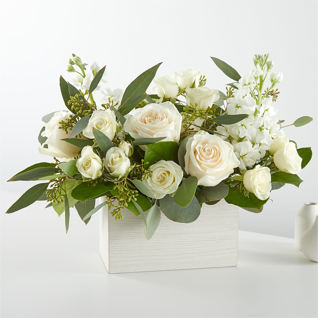 Fresh Linen Box Bouquet – MELODY'S FLOWERS, Burlington WA