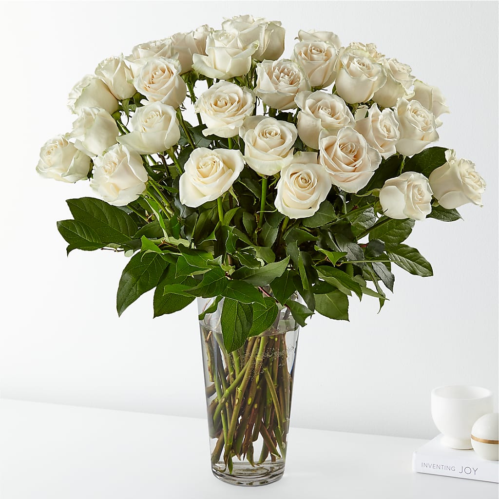 Long Stem White Rose Bouquet – MELODY'S FLOWERS, Burlington WA