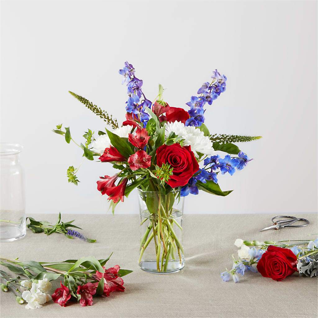 Star Spangled - A Florist Original – MELODY'S FLOWERS, Burlington WA
