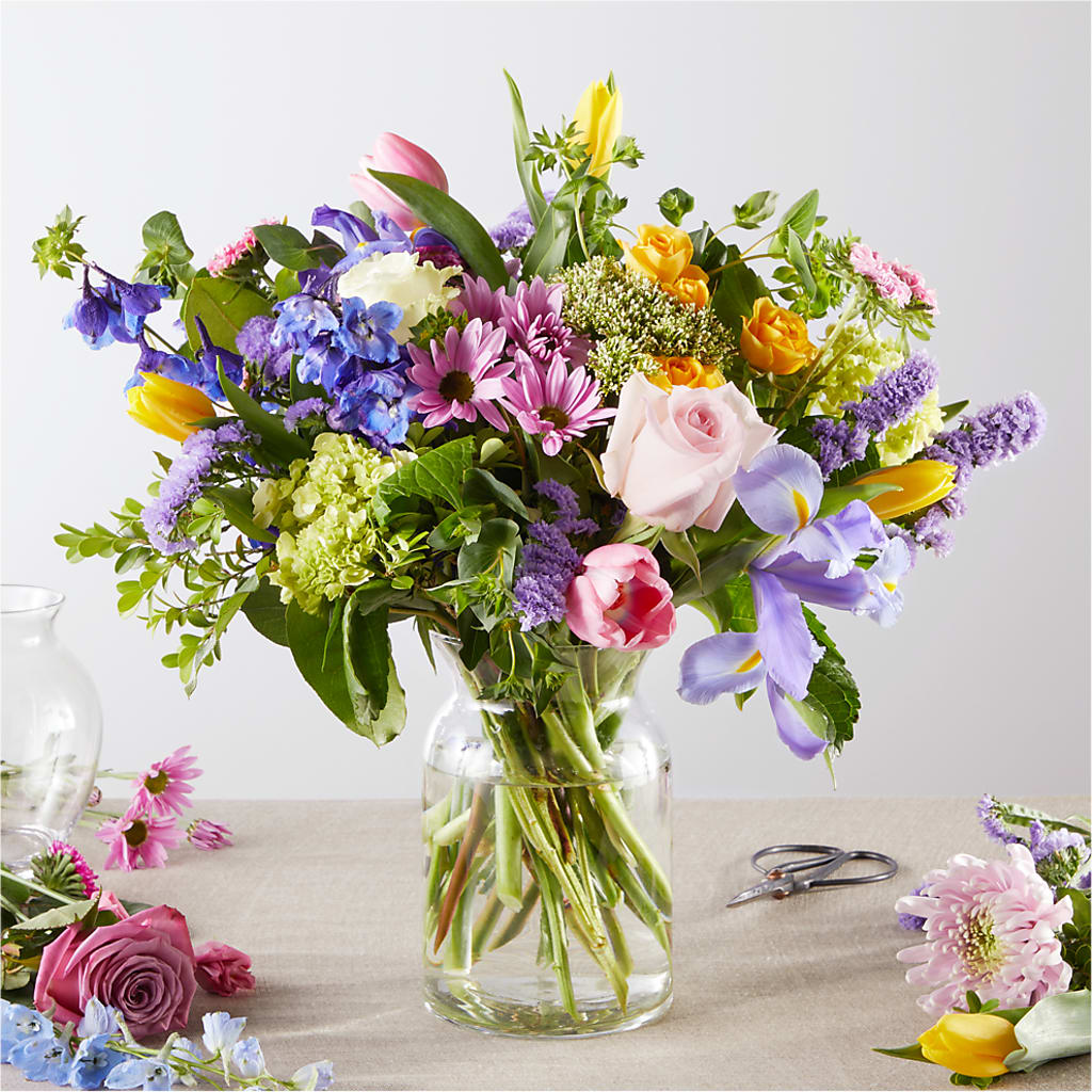 Pastel Tradition - A Florist Original – MELODY'S FLOWERS, Burlington WA