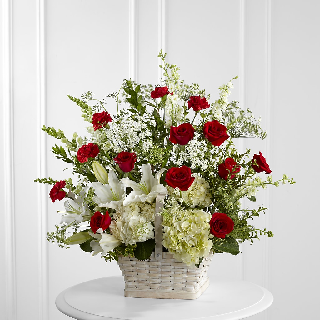 In Loving Memory Arrangement – MELODY'S FLOWERS, Burlington WA