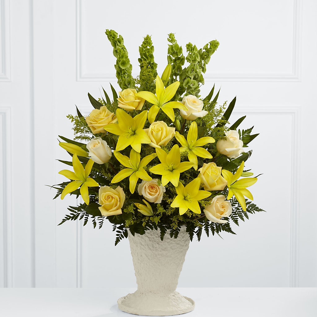 Golden Memories Arrangement – MELODY'S FLOWERS, Burlington WA