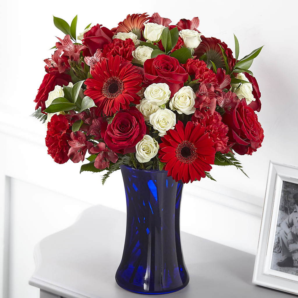 Hearts Embrace Bouquet – MELODY'S FLOWERS, Burlington WA