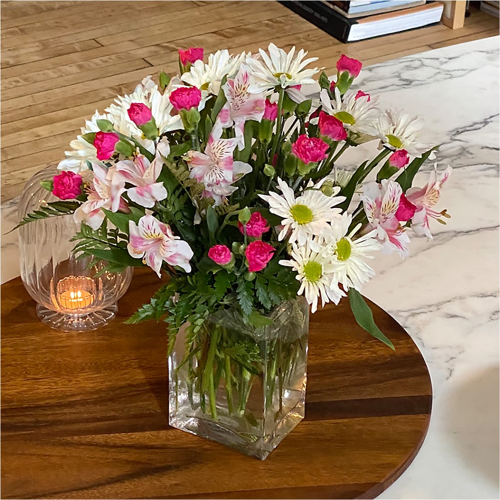 Sweet Surprises® Bouquet – MELODY'S FLOWERS, Burlington WA