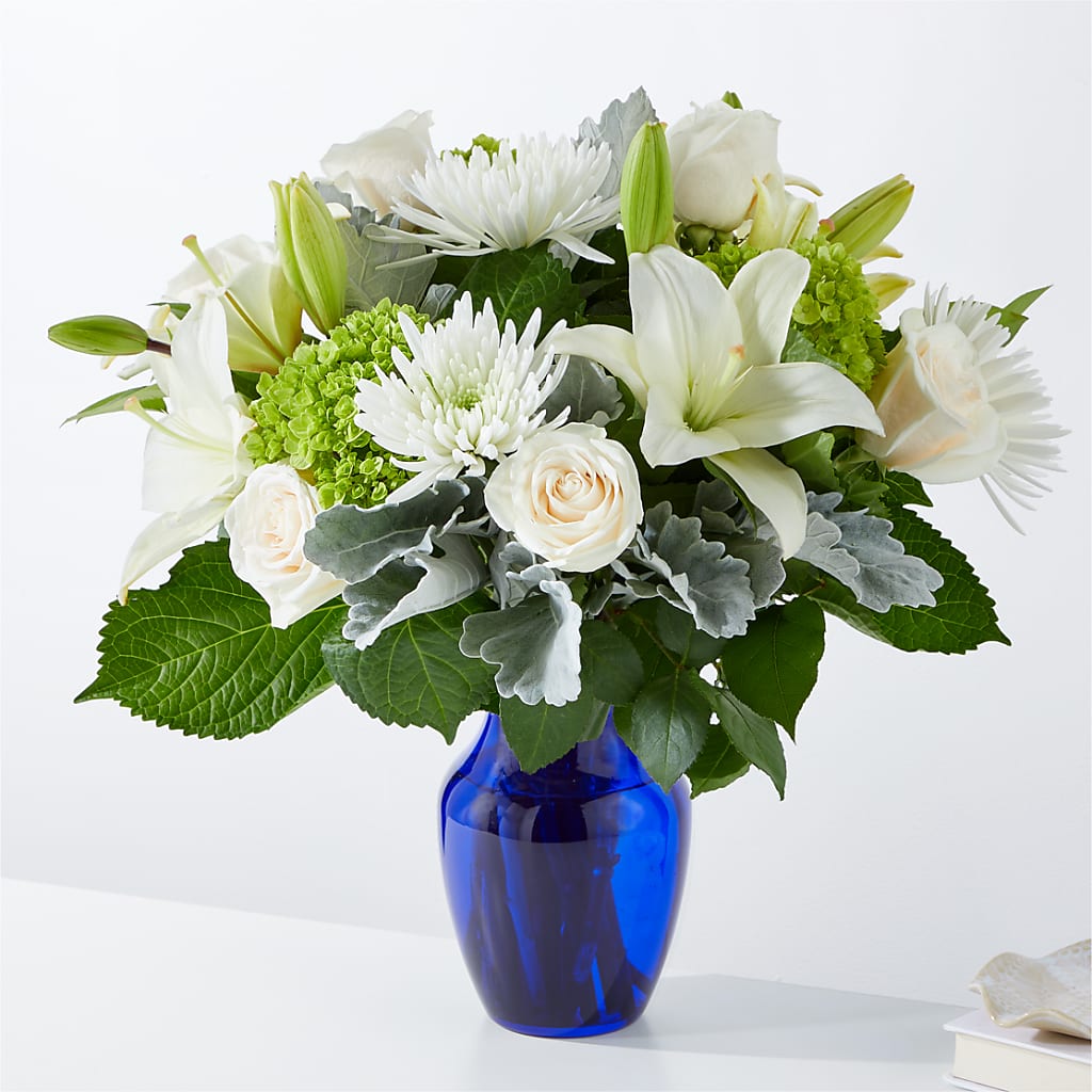 Snowy Dreams Bouquet – MELODY'S FLOWERS, Burlington WA