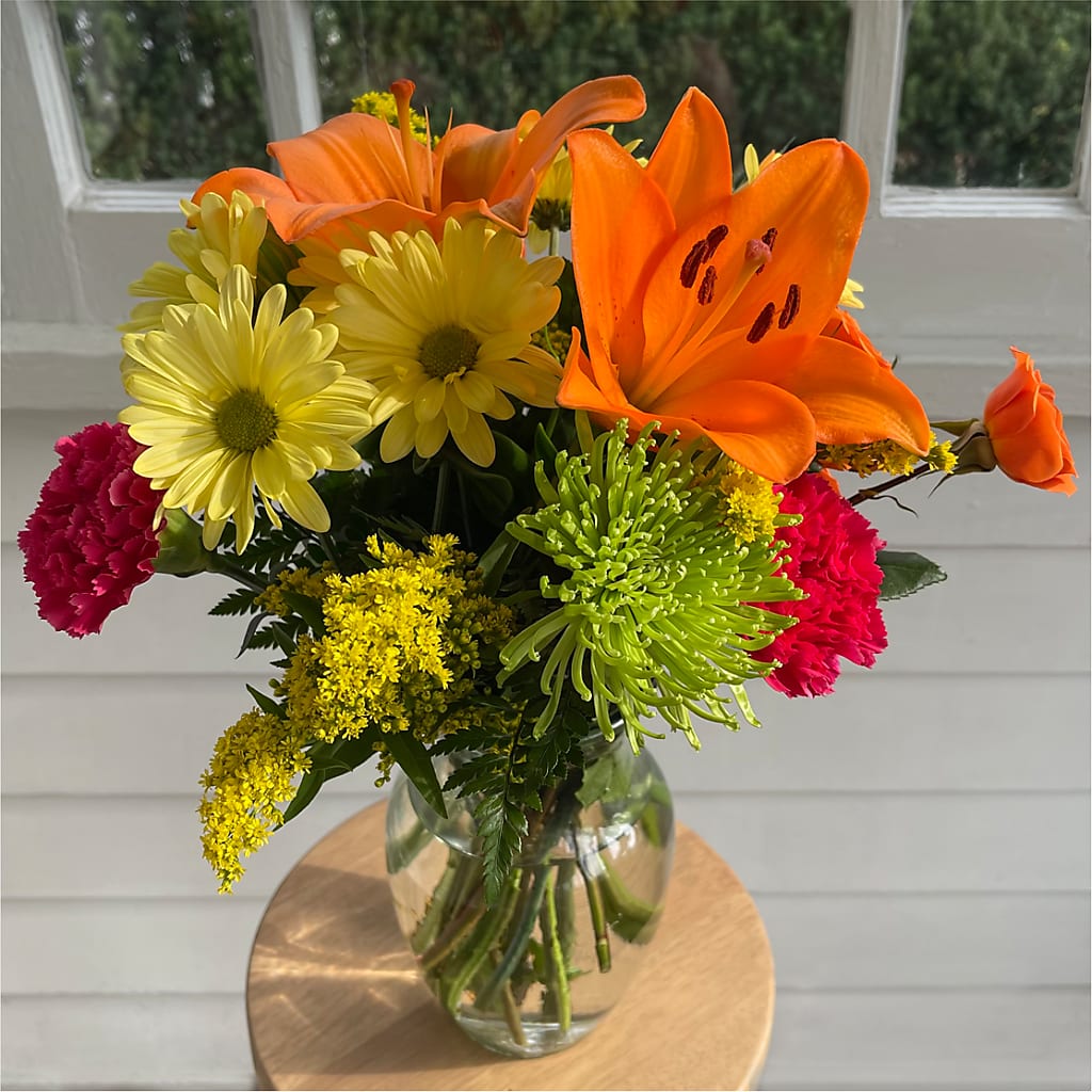 Bold & Bright – A Florist Original – MELODY'S FLOWERS, Burlington WA