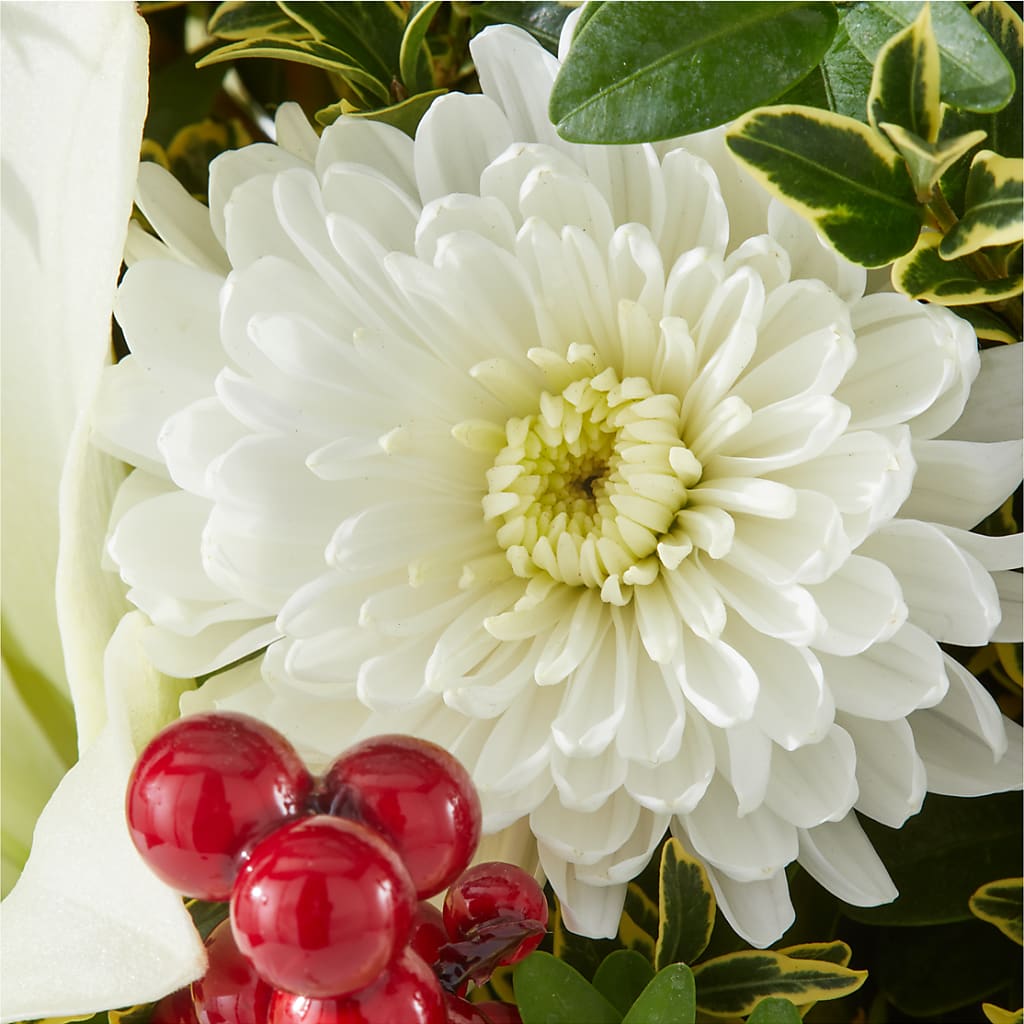 Festive Moments Tree – MELODY'S FLOWERS, Burlington WA