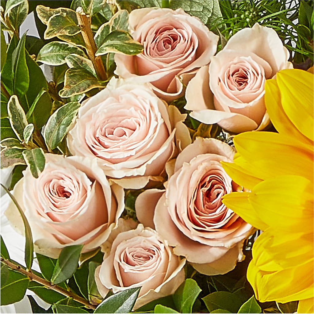 The Good Life Bouquet – MELODY'S FLOWERS, Burlington WA