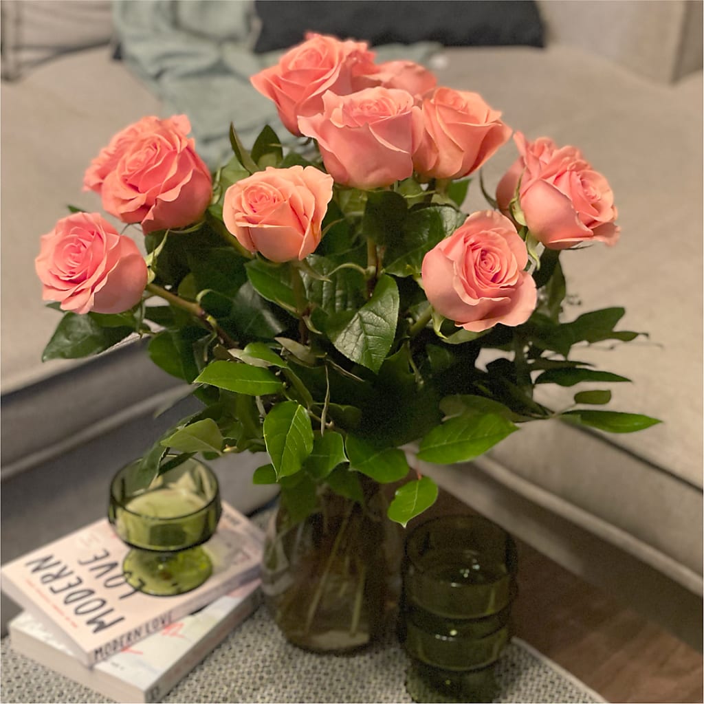 Long Stem Pink Rose Bouquet – MELODY'S FLOWERS, Burlington WA