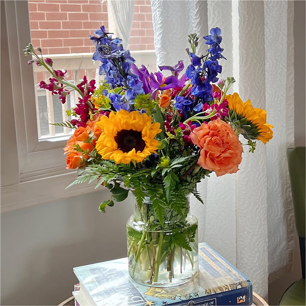 Rays of Life Bouquet – MELODY'S FLOWERS, Burlington WA