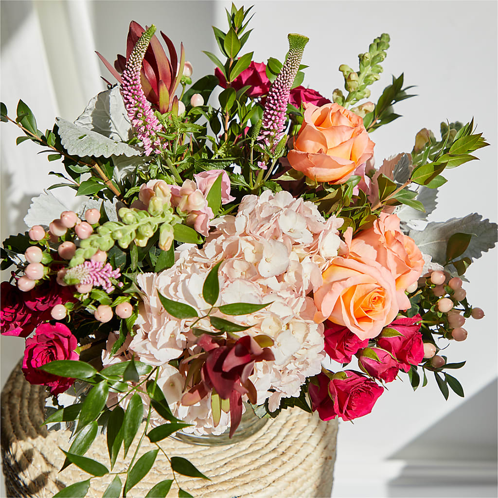 Glitz & Glam Bouquet – MELODY'S FLOWERS, Burlington WA